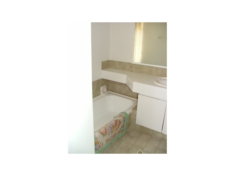 60 Elliot Road, Hocking WA 6065