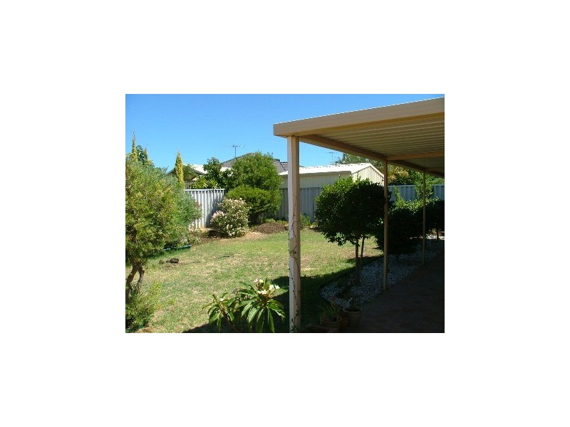 60 Elliot Road, Hocking WA 6065