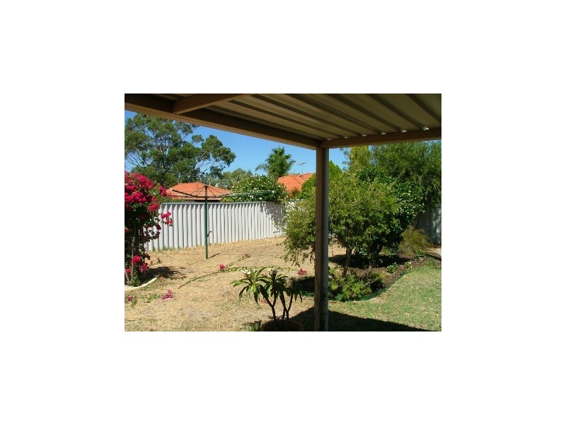 60 Elliot Road, Hocking WA 6065