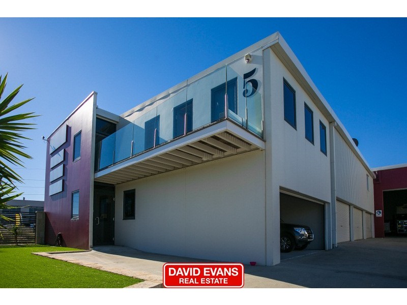 5 Bombardier Road, Wangara WA 6065