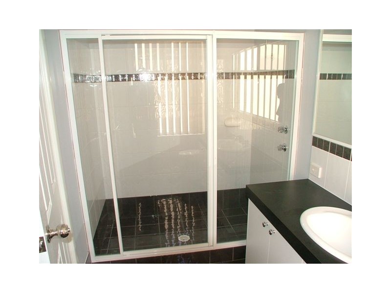 11 Lavally Way, Darch WA 6065