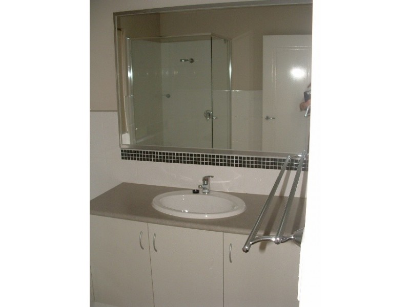 7 Wilmott Bend, Madeley WA 6065