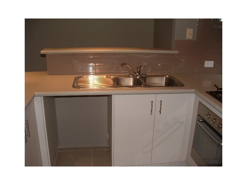 7 Wilmott Bend, Madeley WA 6065