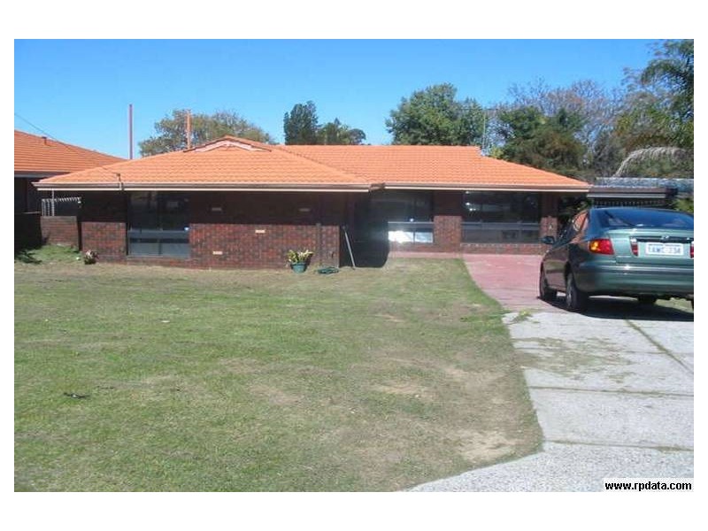 8 Loughton Way, Balga WA 6061