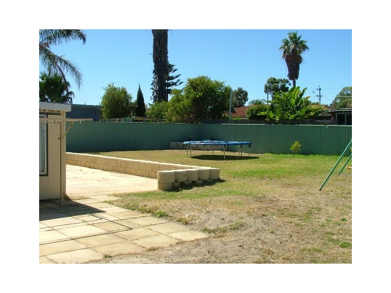 40 Civic Drive, Wanneroo WA 6065