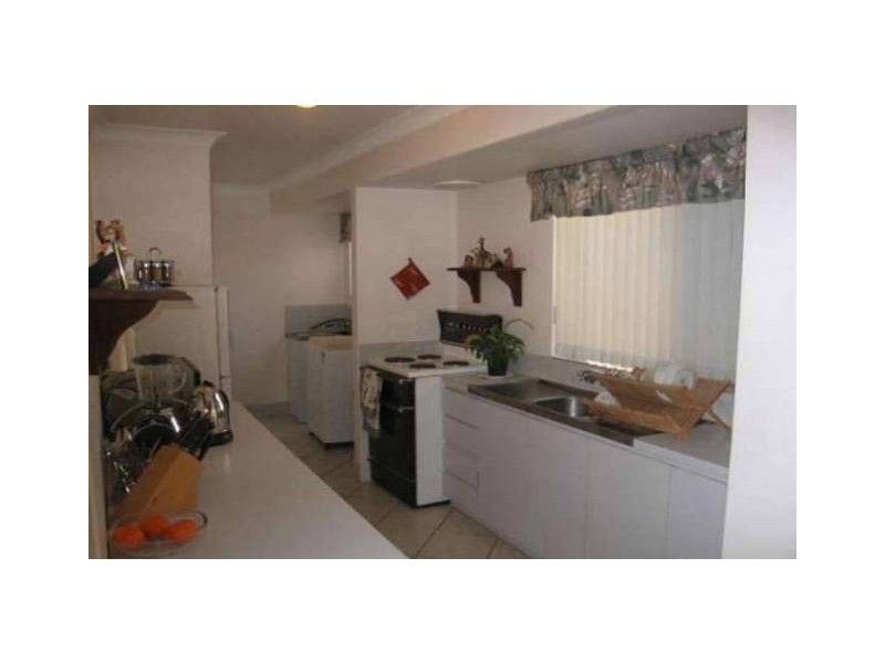 77 Ellendale Drive, Heathridge WA 6027