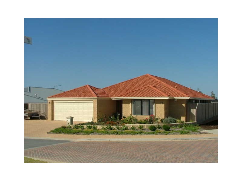 2 Castlebar Way, Darch WA 6065