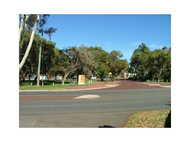 12 Civic Drive, Wanneroo WA 6065