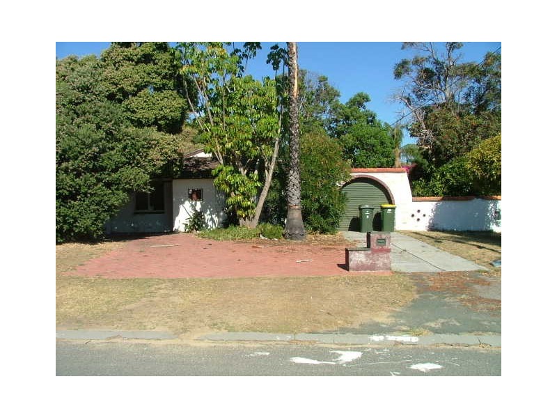 2 Monarch Court, Wanneroo WA 6065