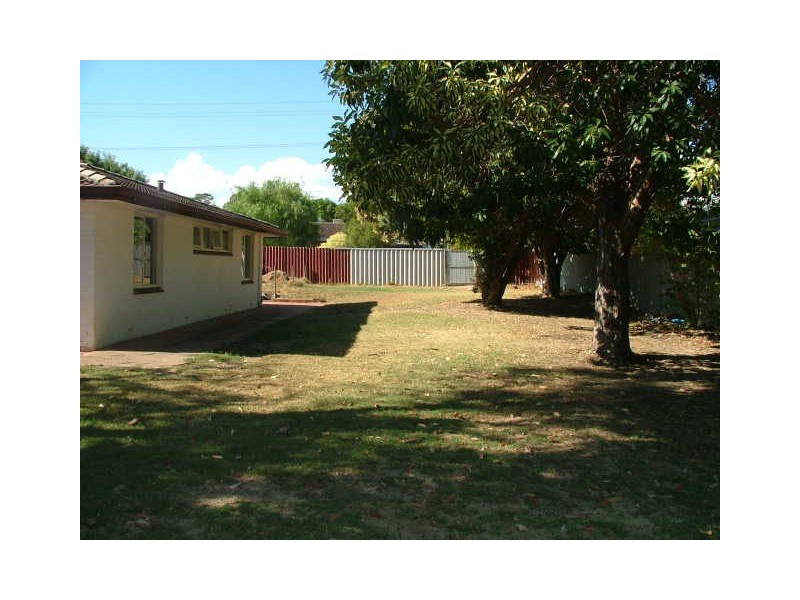 2 Monarch Court, Wanneroo WA 6065