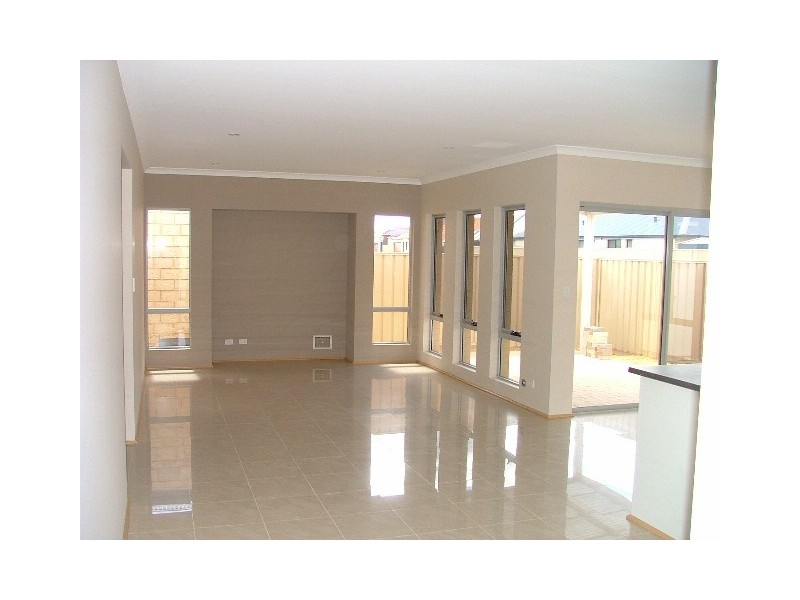 3A St Louis Ave, Hocking WA 6065