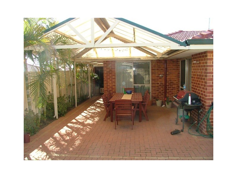 6 Brantwood Approach, Hocking WA 6065