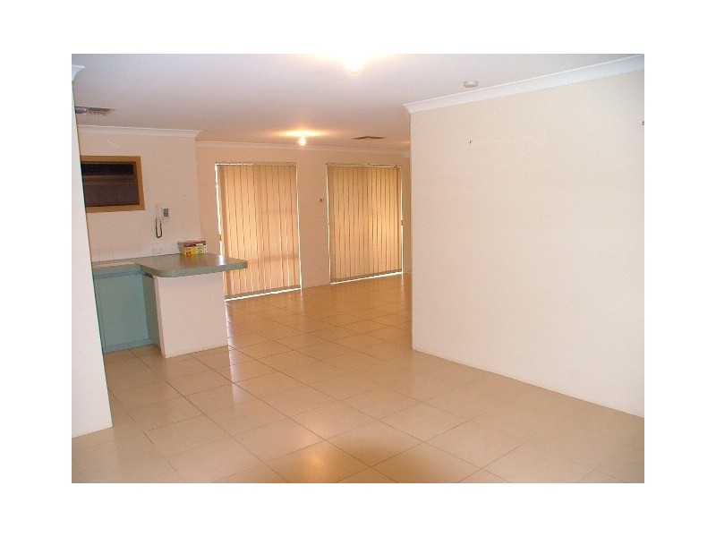 114B Ravenswood Drive, Nollamara WA 6061