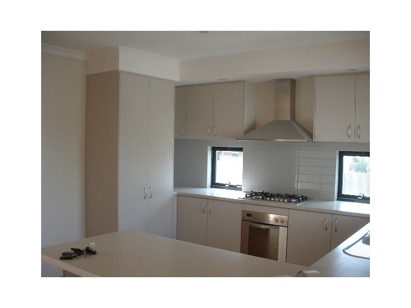 5 Dunster Road, Innaloo WA 6018