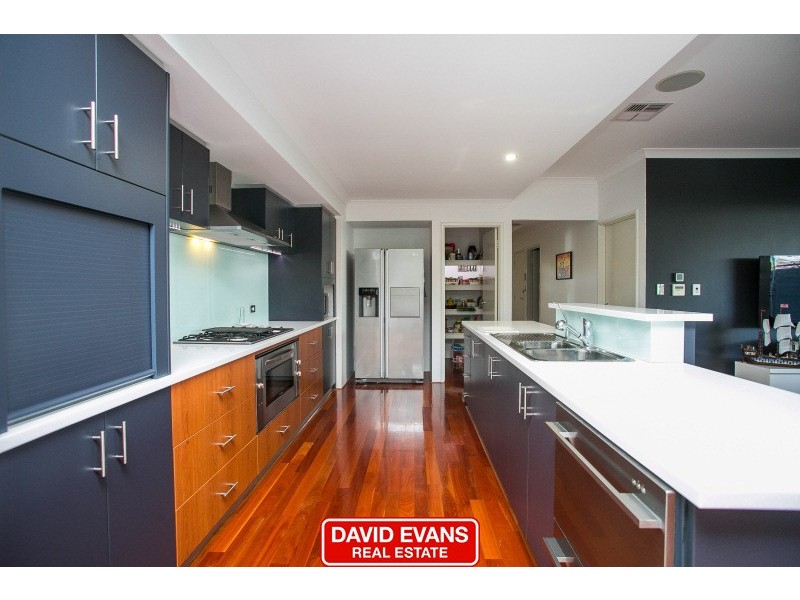 33 Kalinga Drive, Ellenbrook WA 6069