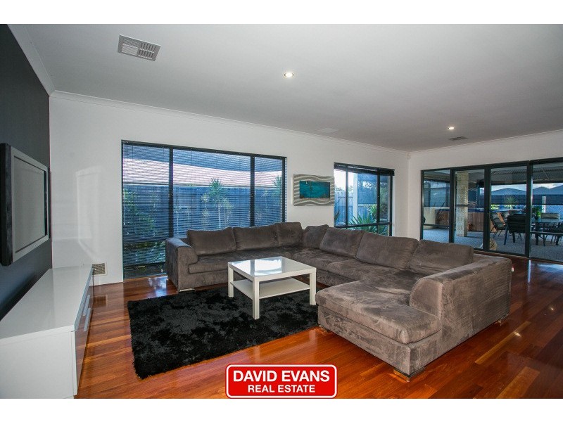 33 Kalinga Drive, Ellenbrook WA 6069