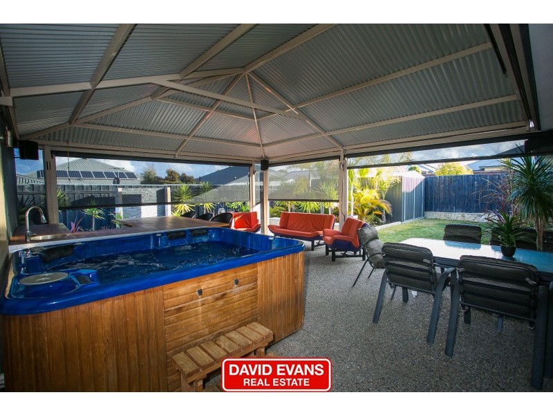 33 Kalinga Drive, Ellenbrook WA 6069