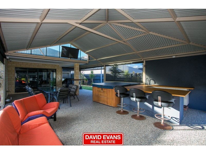 33 Kalinga Drive, Ellenbrook WA 6069