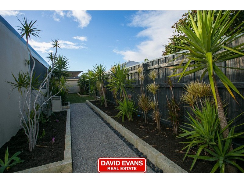 33 Kalinga Drive, Ellenbrook WA 6069