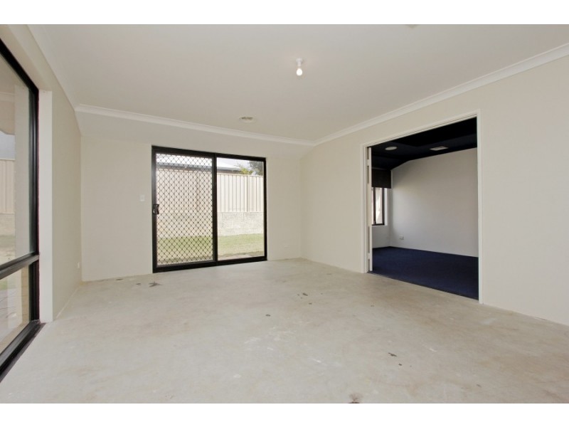 10 Appleby Drive, Darch WA 6065