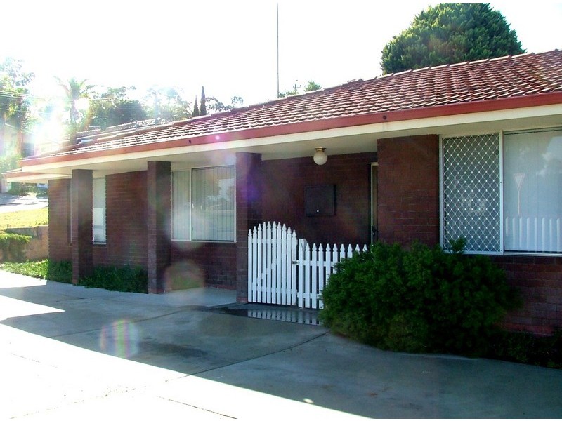 2 Sinagra Street, Wanneroo WA 6065