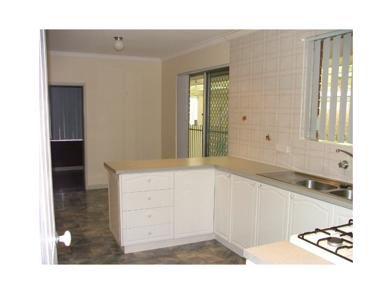 2 Sinagra Street, Wanneroo WA 6065