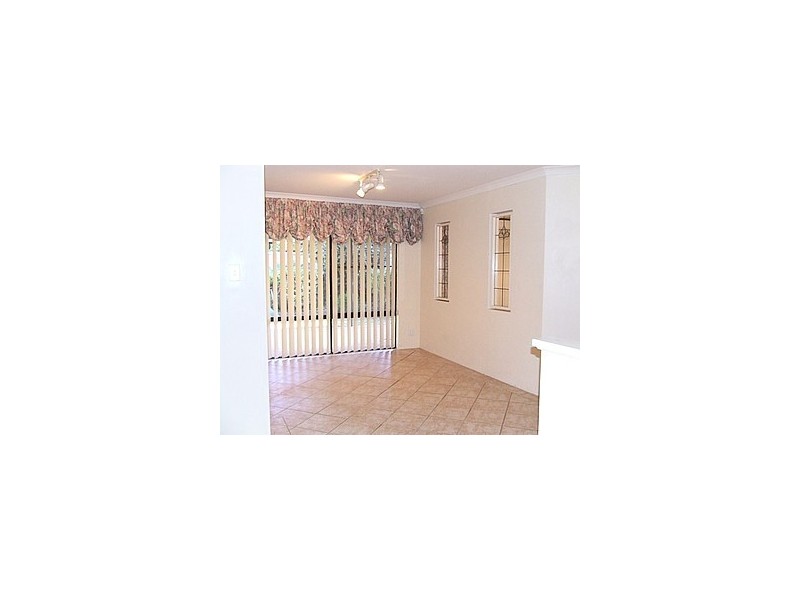 12 Balladong Loop, Carramar WA 6031