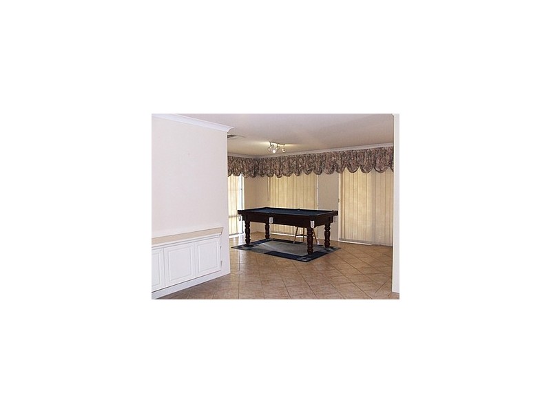 12 Balladong Loop, Carramar WA 6031