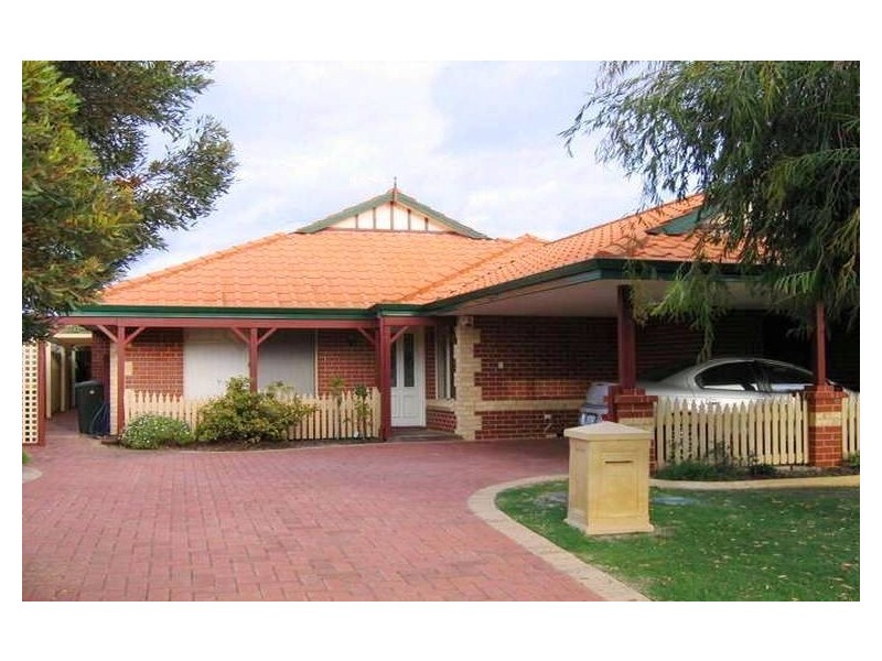 8 Mayena Retreat, Hillarys WA 6025
