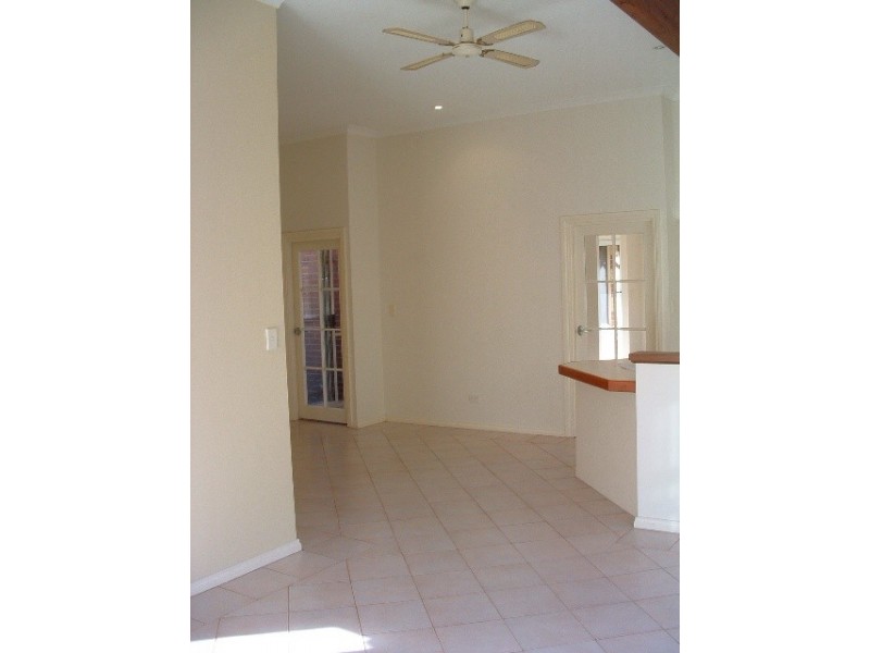 8 Mayena Retreat, Hillarys WA 6025