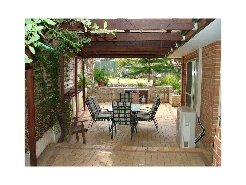 12 Coolamine Close, Carramar WA 6031