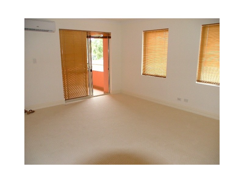 11/42 Grand Boulevard, Joondalup WA 6027