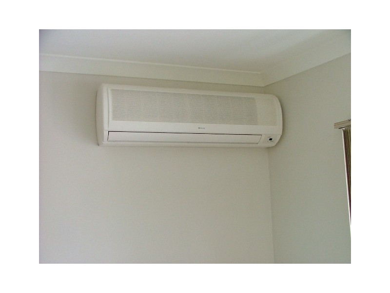 11/22  Grand Blvd, Joondalup WA 6027