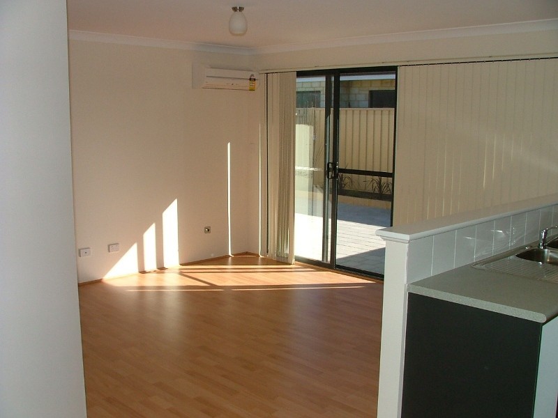 20 Vermont Approach, Hocking WA 6065