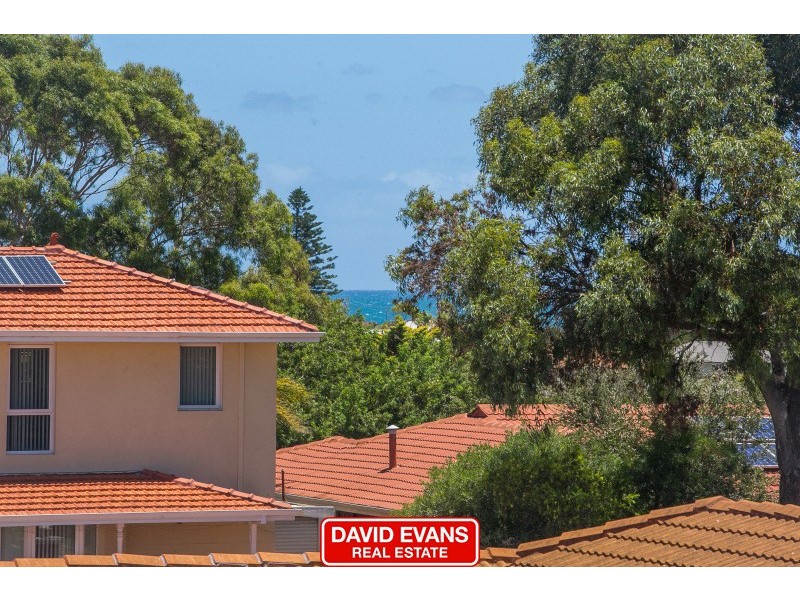 12/91 Dampier Avenue, Mullaloo WA 6027