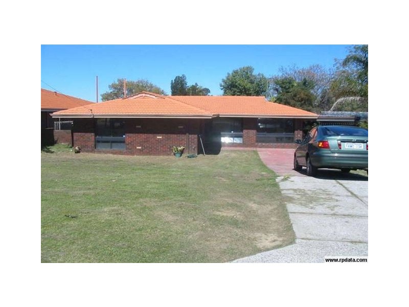 8 Loughton Way, Balga WA 6061