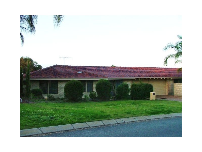 4 Carinda Place, Alexander Heights WA 6064