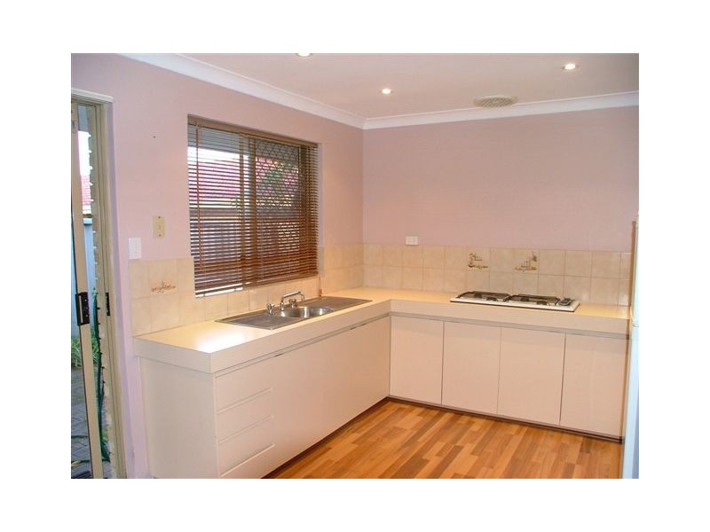 4 Carinda Place, Alexander Heights WA 6064