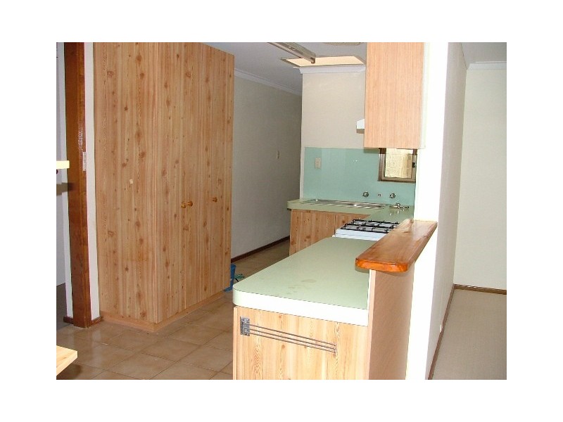 8 Muskoka Avenue, Wanneroo WA 6065