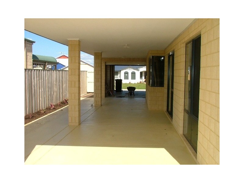 9 Durban Way, Quinns Rocks WA 6030