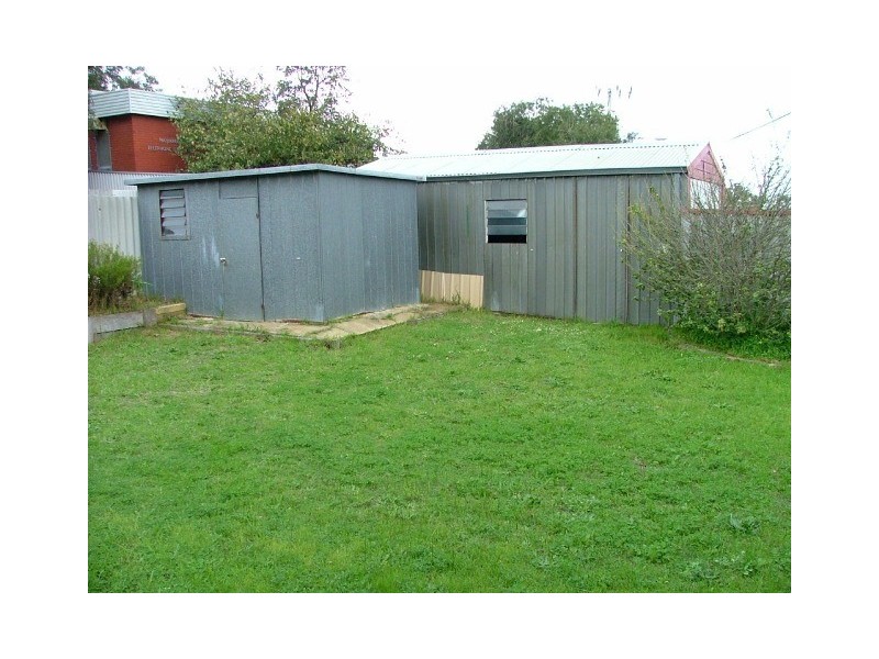 2 Sinagra Street, Wanneroo WA 6065