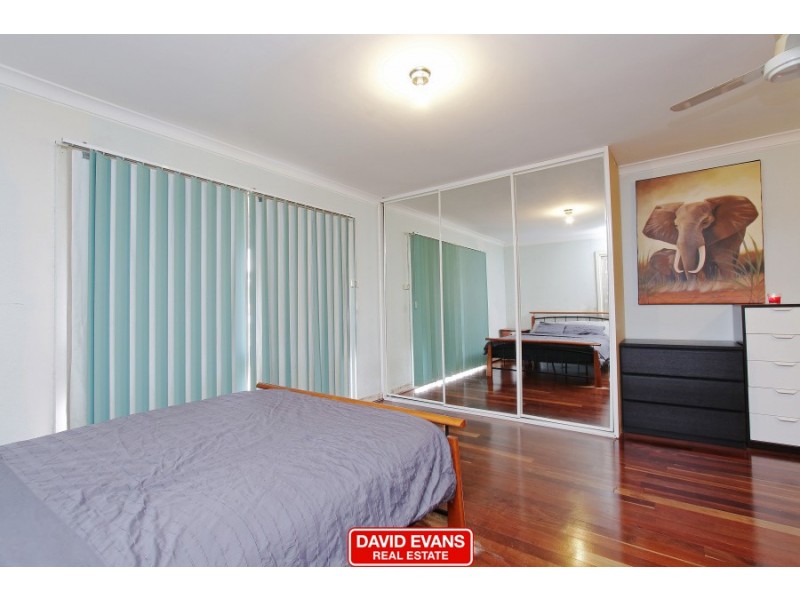 5 Leigh Place, Girrawheen WA 6064