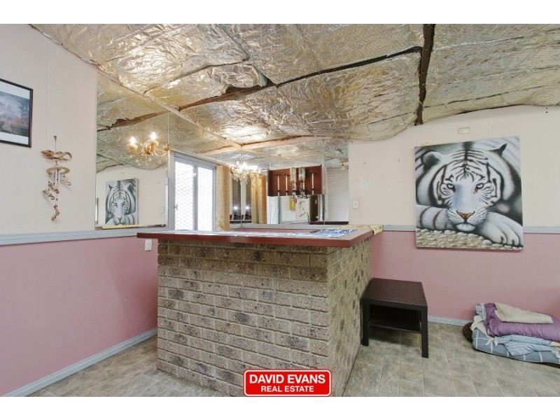 5 Leigh Place, Girrawheen WA 6064