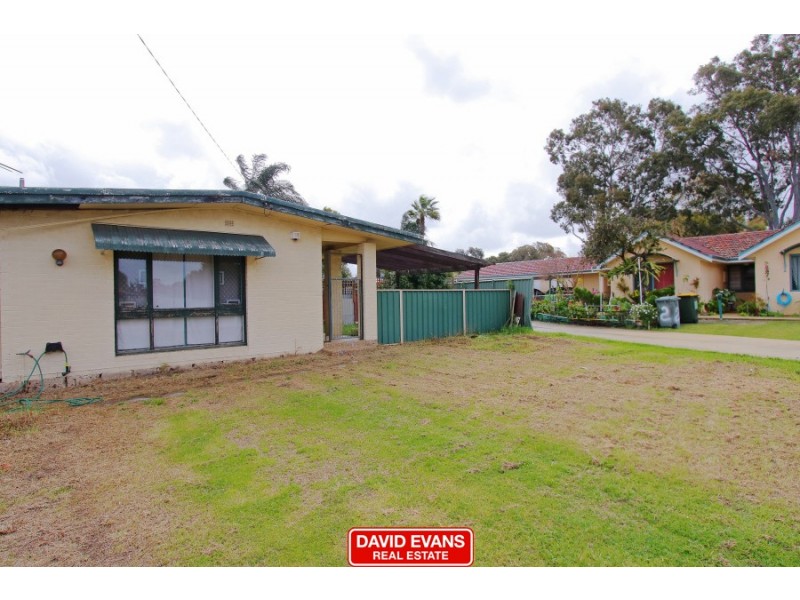 5 Leigh Place, Girrawheen WA 6064