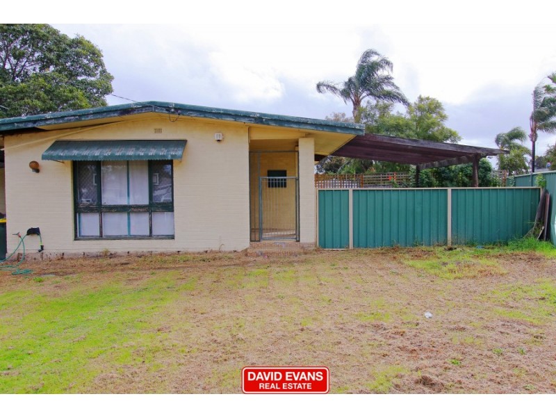 5 Leigh Place, Girrawheen WA 6064