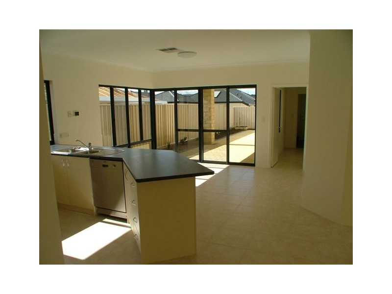 15 Iceberg, Darch WA 6065