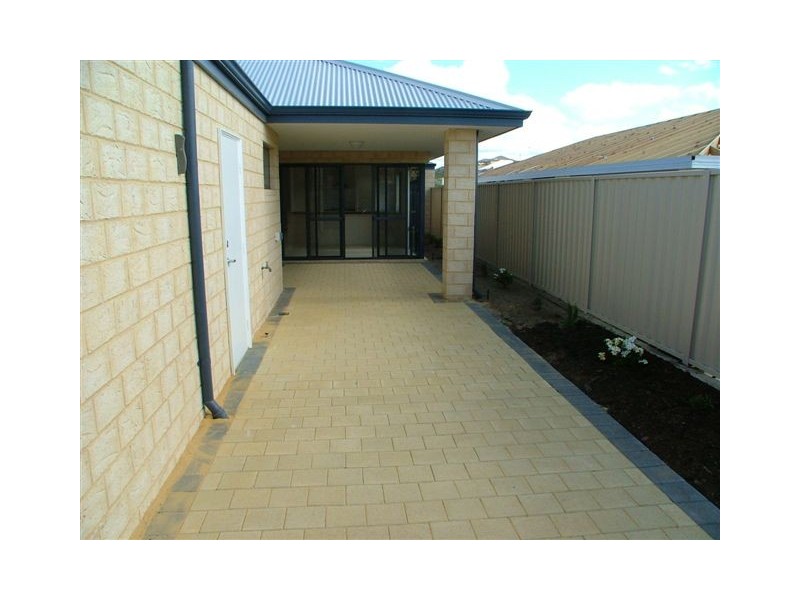 15 Iceberg, Darch WA 6065