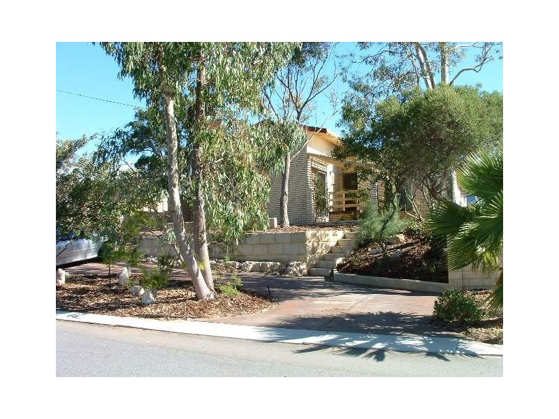 6 Cotton Place, Hillarys WA 6025