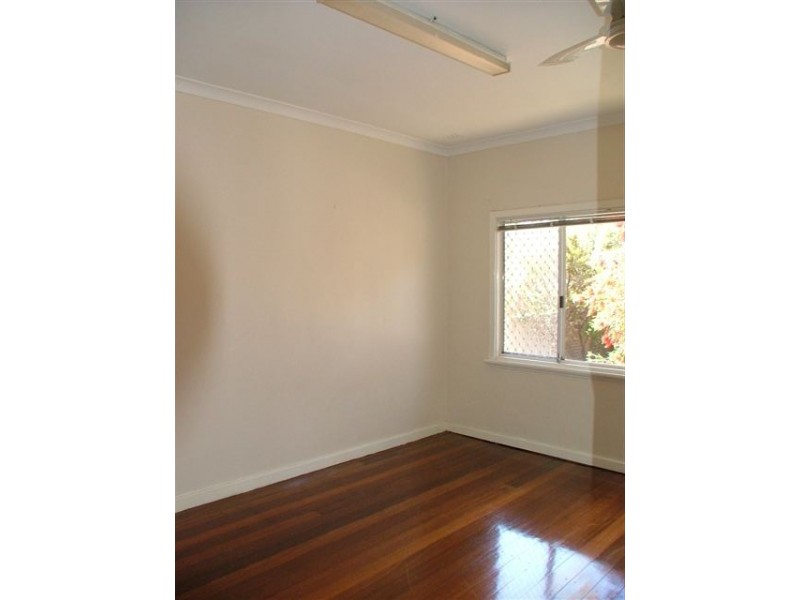 2 Ilumba Road, Nollamara WA 6061