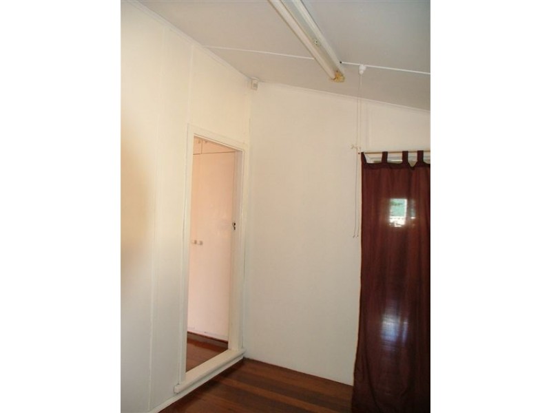 2 Ilumba Road, Nollamara WA 6061